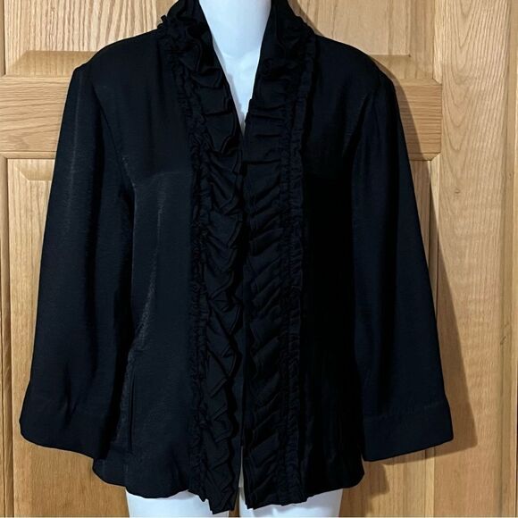 NWOT Chico's Ruffled Front Blazer Black Jacket Size 2 - Picture 12 of 12